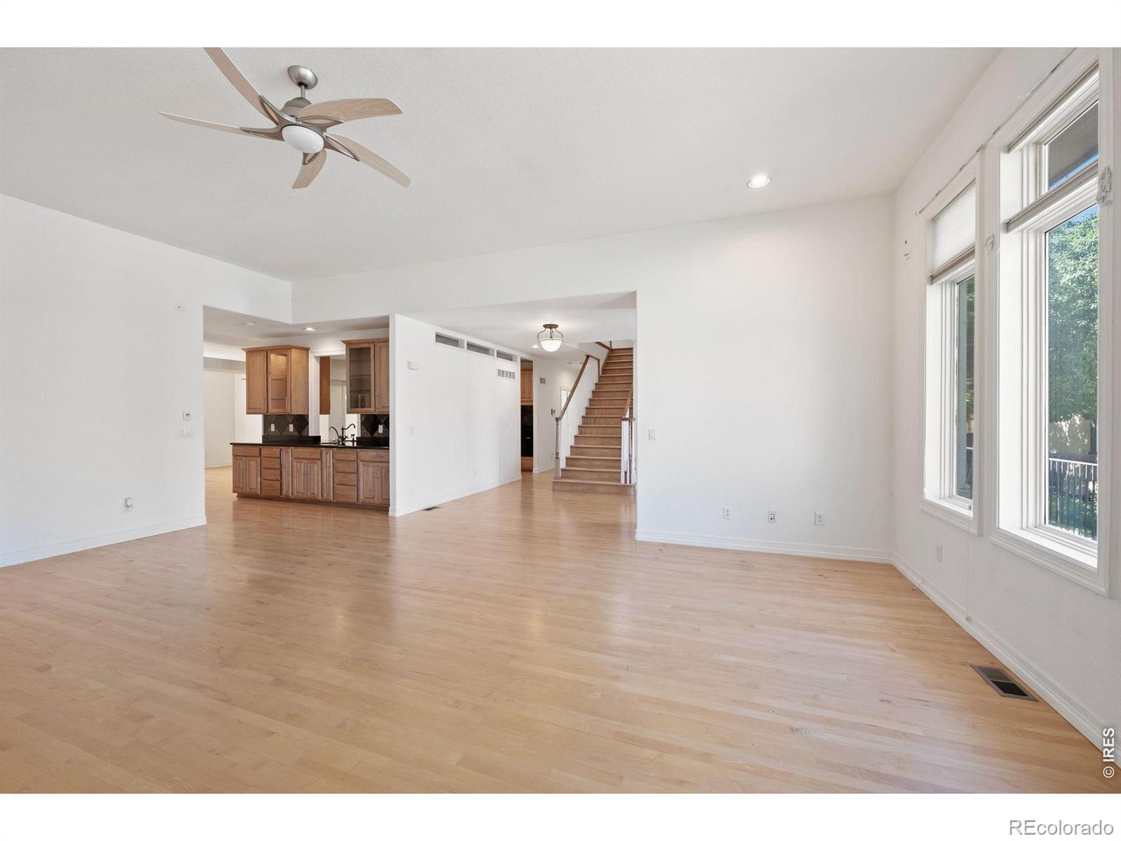 MLS Image #6 for 977  thorncreek court,thornton, Colorado