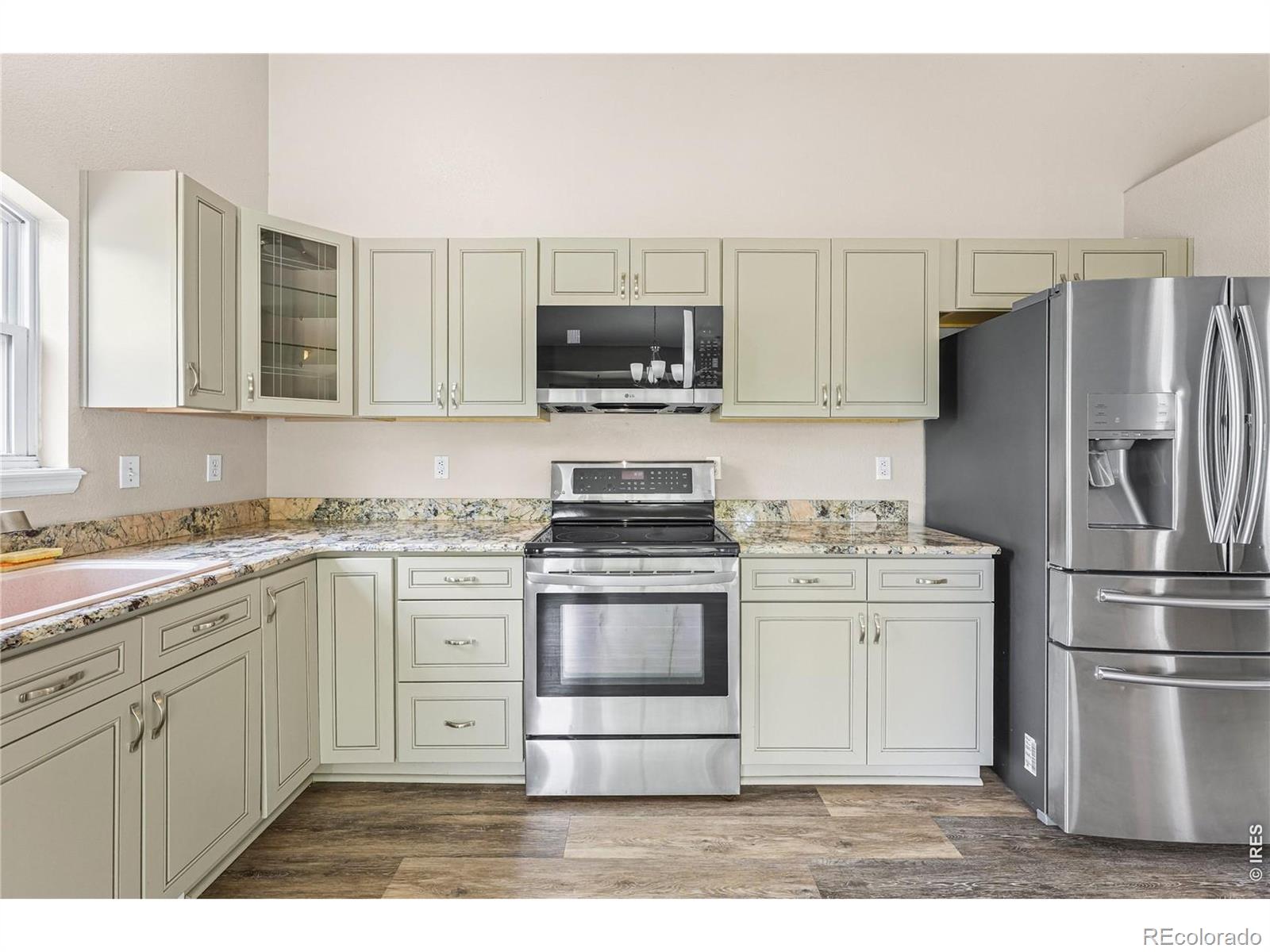MLS Image #10 for 21400 e 11th avenue,aurora, Colorado