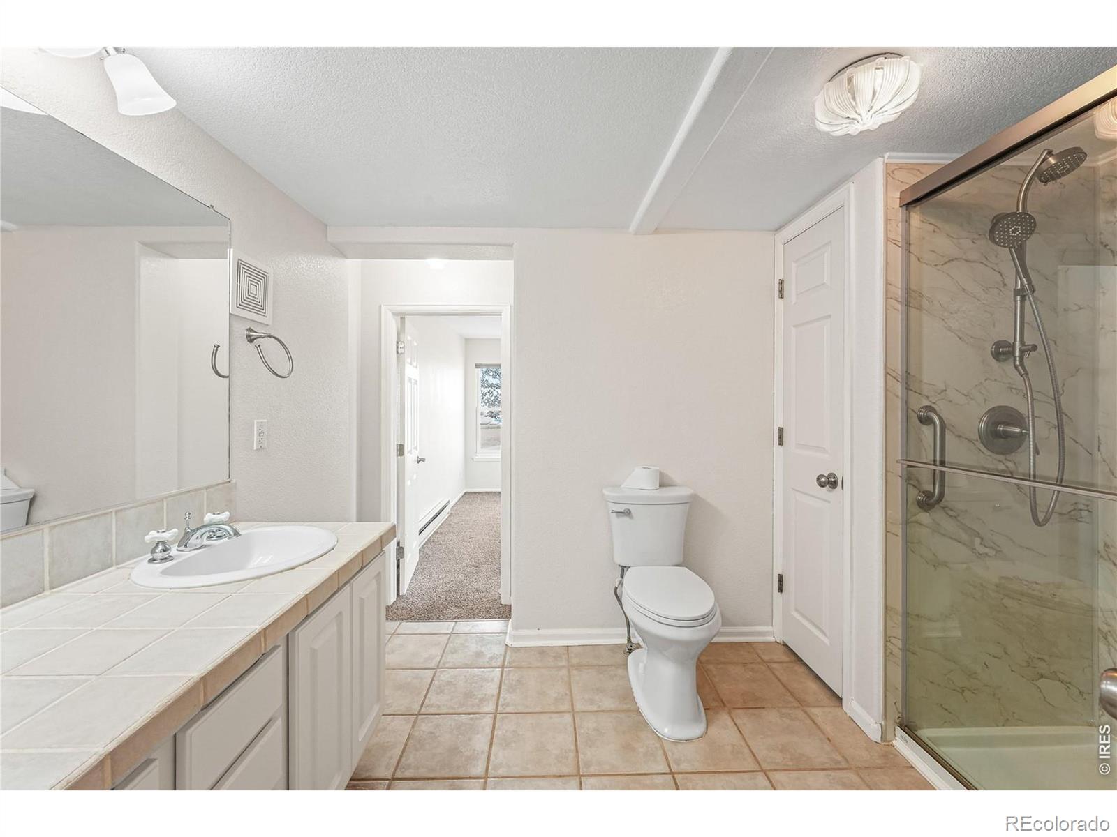 MLS Image #15 for 21400 e 11th avenue,aurora, Colorado