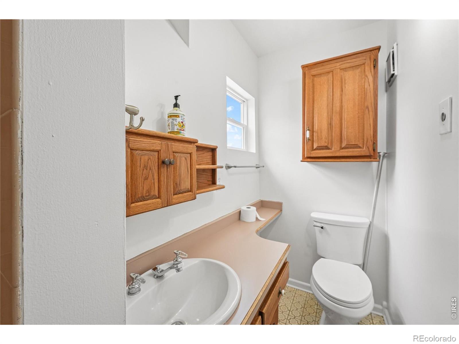MLS Image #29 for 21400 e 11th avenue,aurora, Colorado
