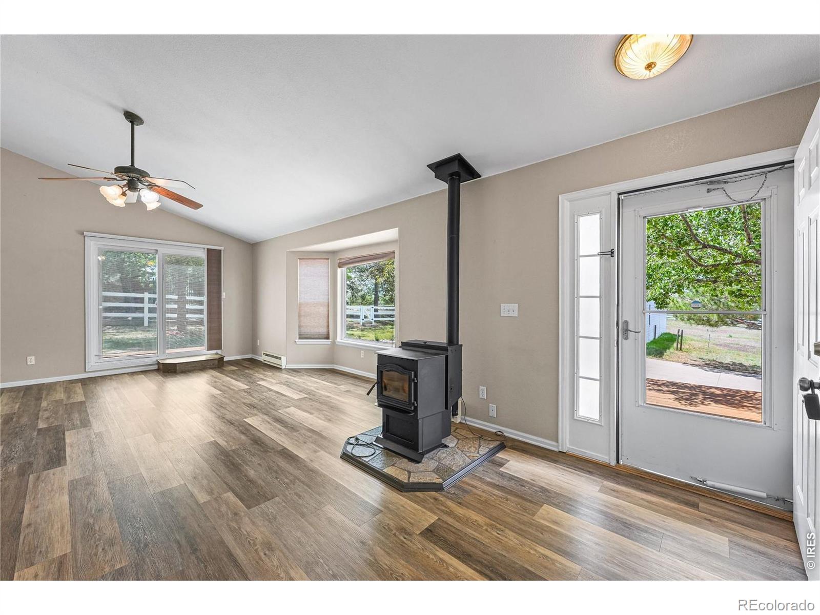 MLS Image #5 for 21400 e 11th avenue,aurora, Colorado