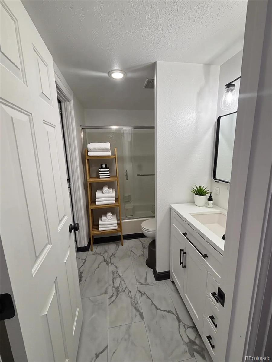 MLS Image #11 for 11115 e alameda avenue,aurora, Colorado