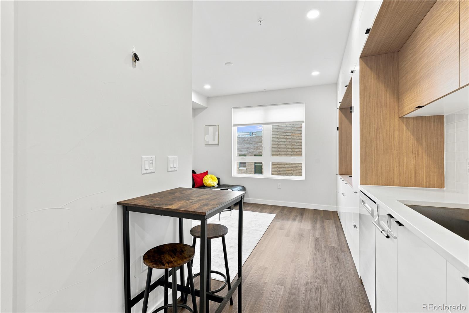 MLS Image #5 for 2120 n downing street,denver, Colorado