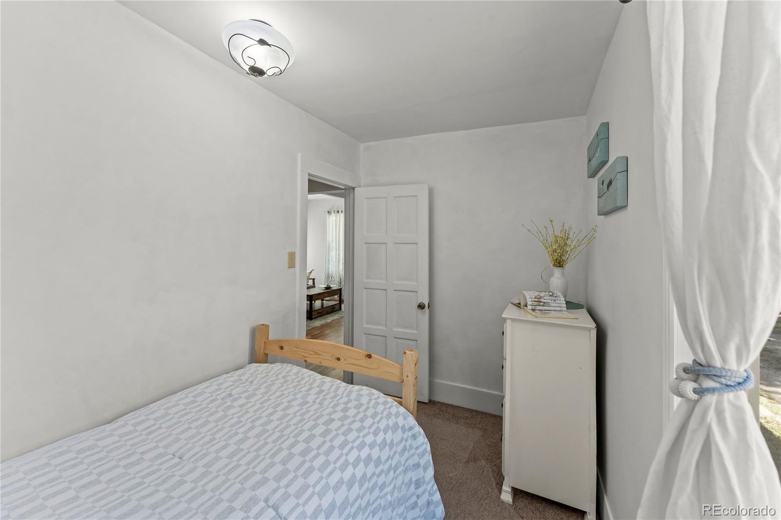 MLS Image #15 for 814 e yampa street,colorado springs, Colorado