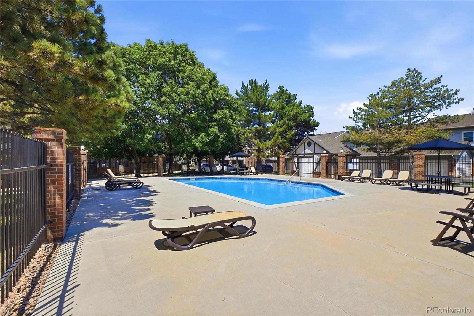 MLS Image #10 for 6405 s dayton street,englewood, Colorado
