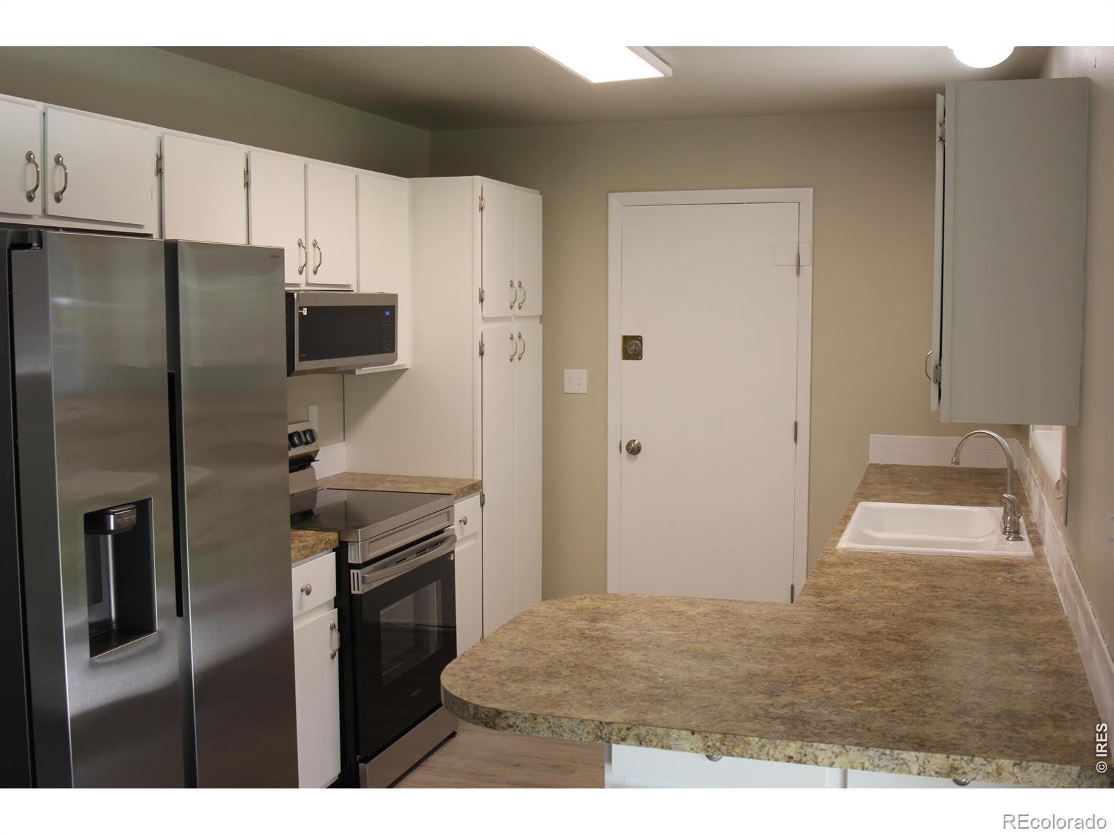 MLS Image #7 for 1209  village lane,fort collins, Colorado