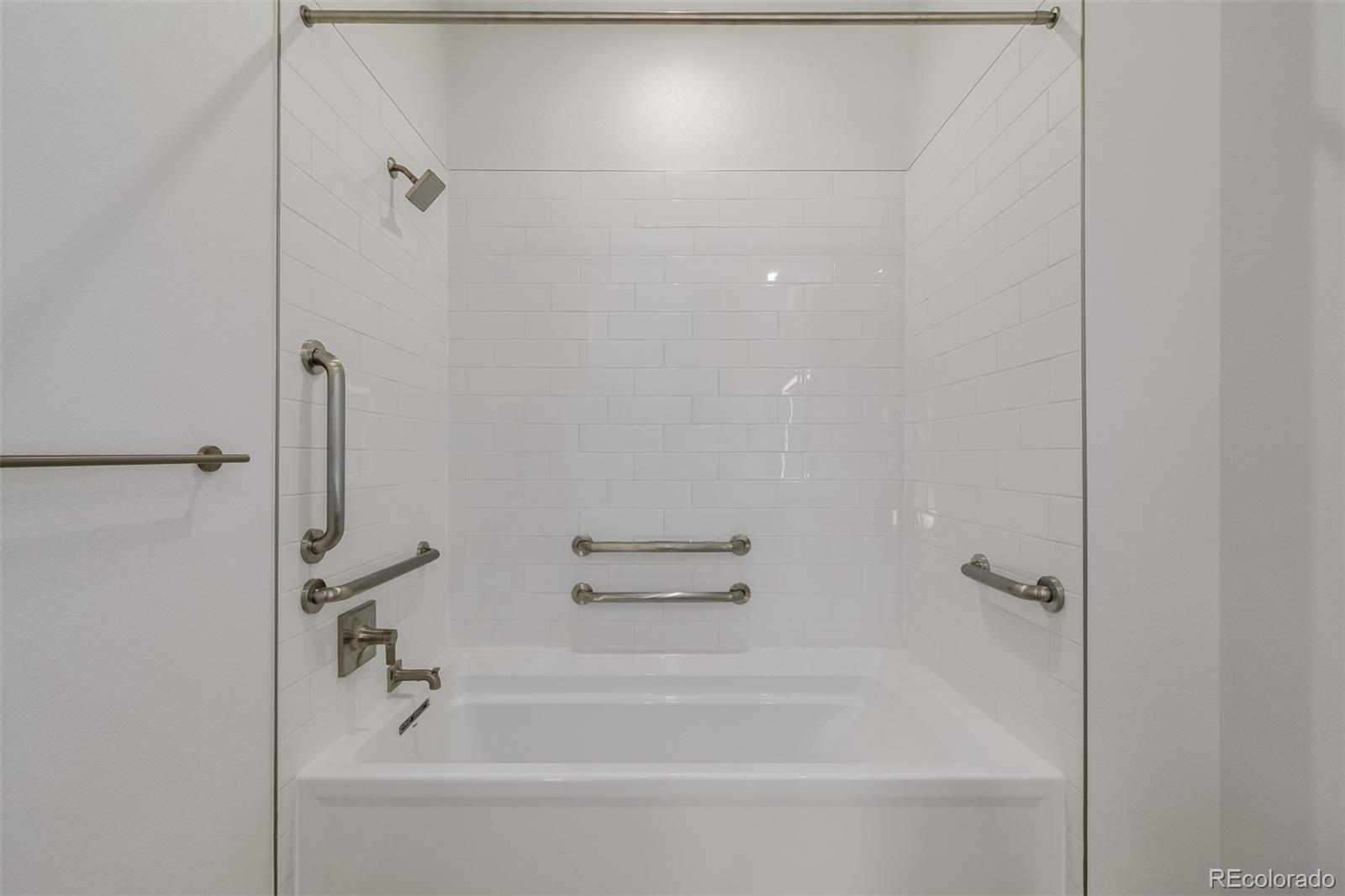 MLS Image #17 for 6153 n ceylon street,denver, Colorado