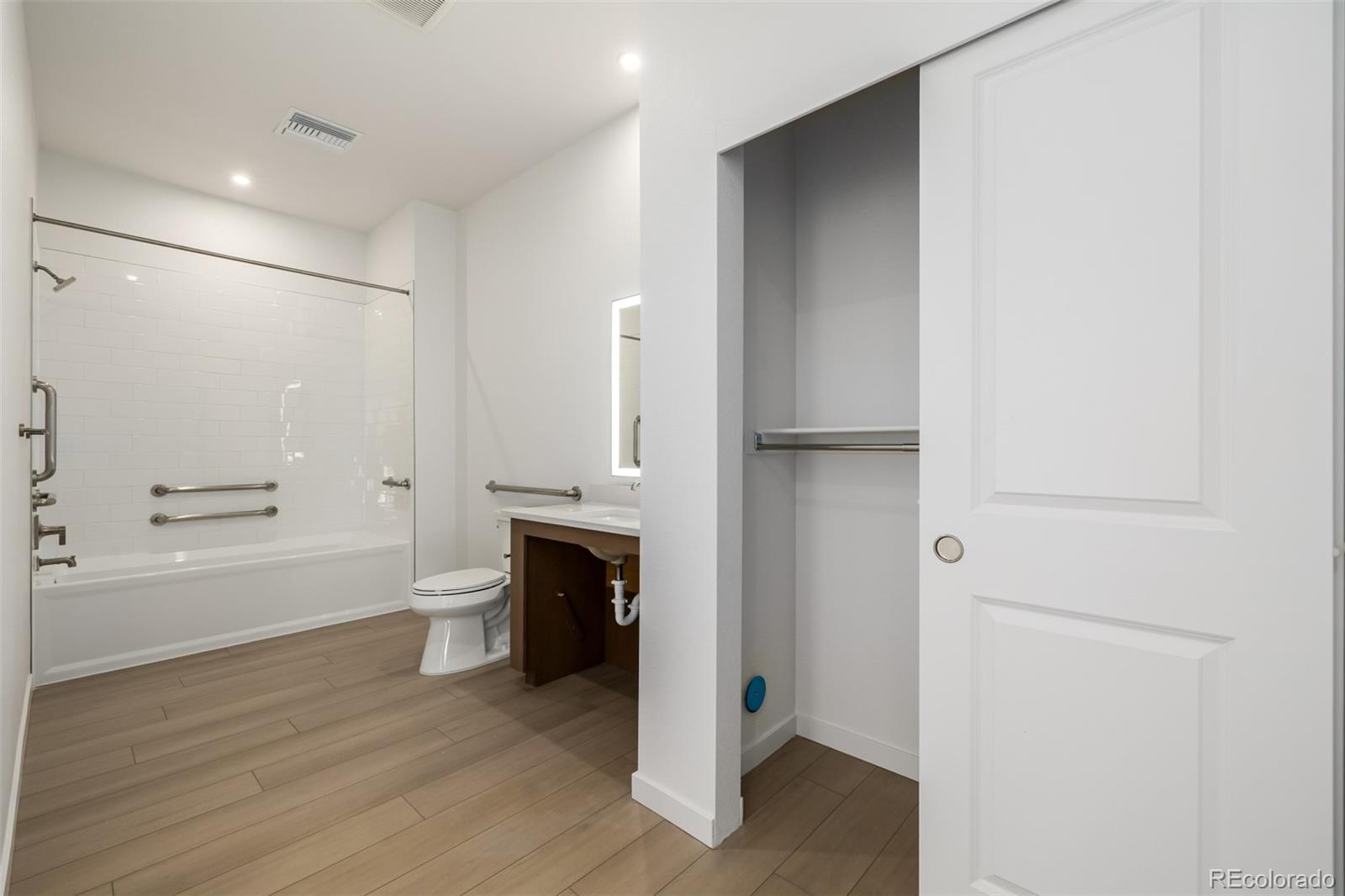 MLS Image #18 for 6153 n ceylon street,denver, Colorado