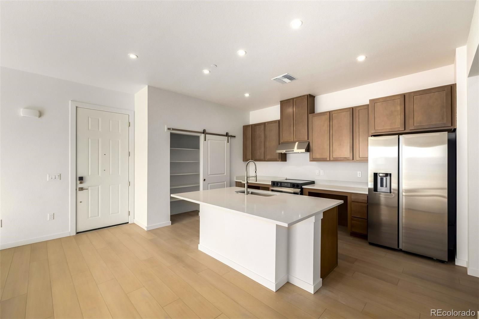 MLS Image #3 for 6153 n ceylon street,denver, Colorado