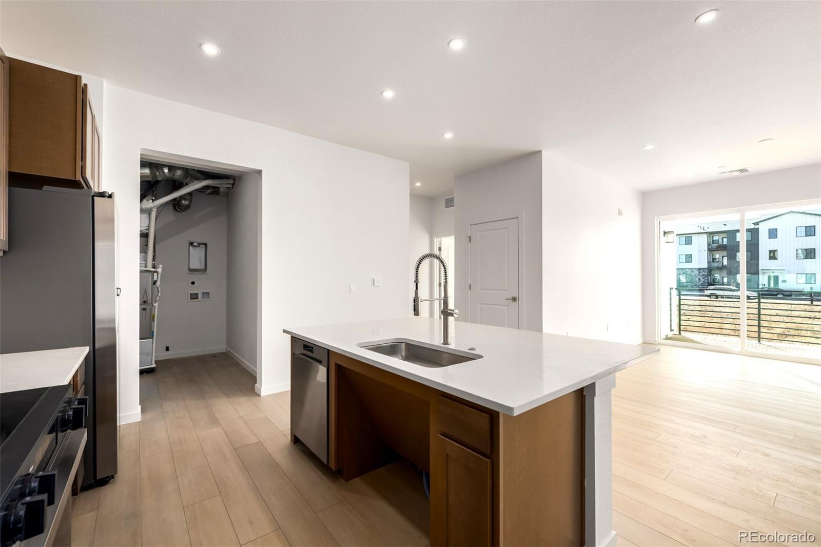 MLS Image #7 for 6153 n ceylon street,denver, Colorado