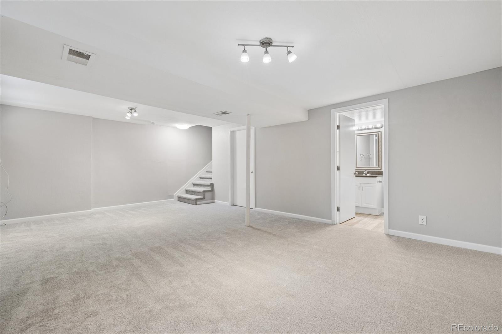 MLS Image #10 for 1145 s oneida street d,denver, Colorado