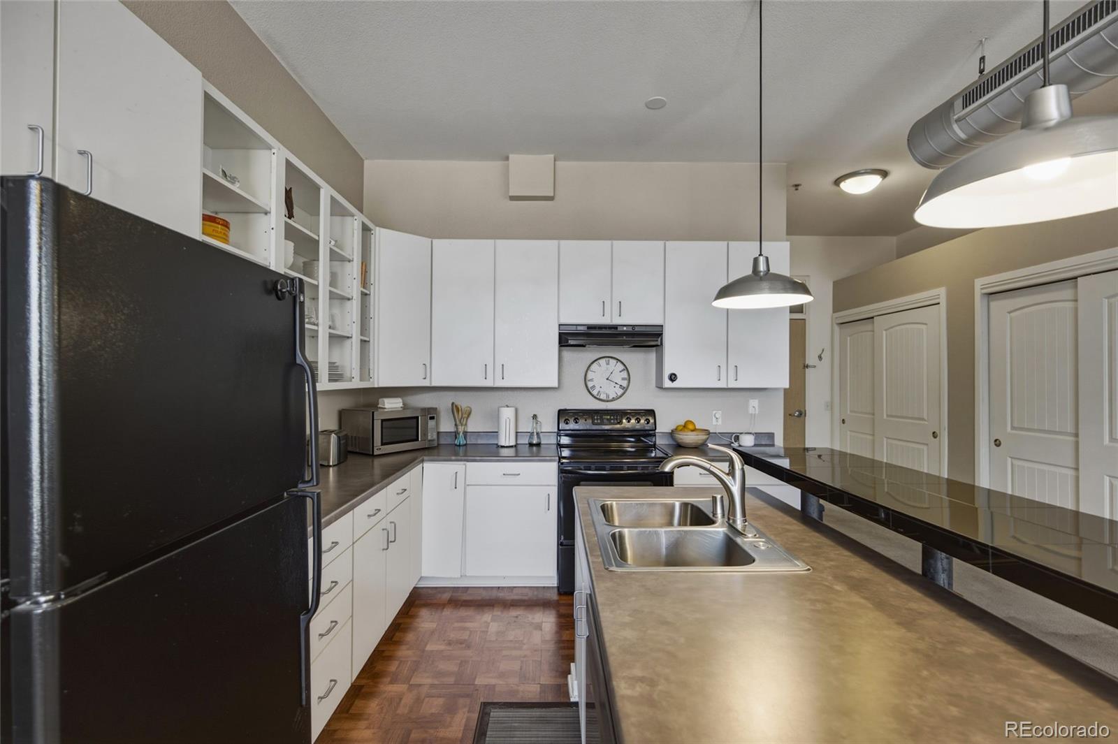 MLS Image #10 for 2900 n downing street 202,denver, Colorado