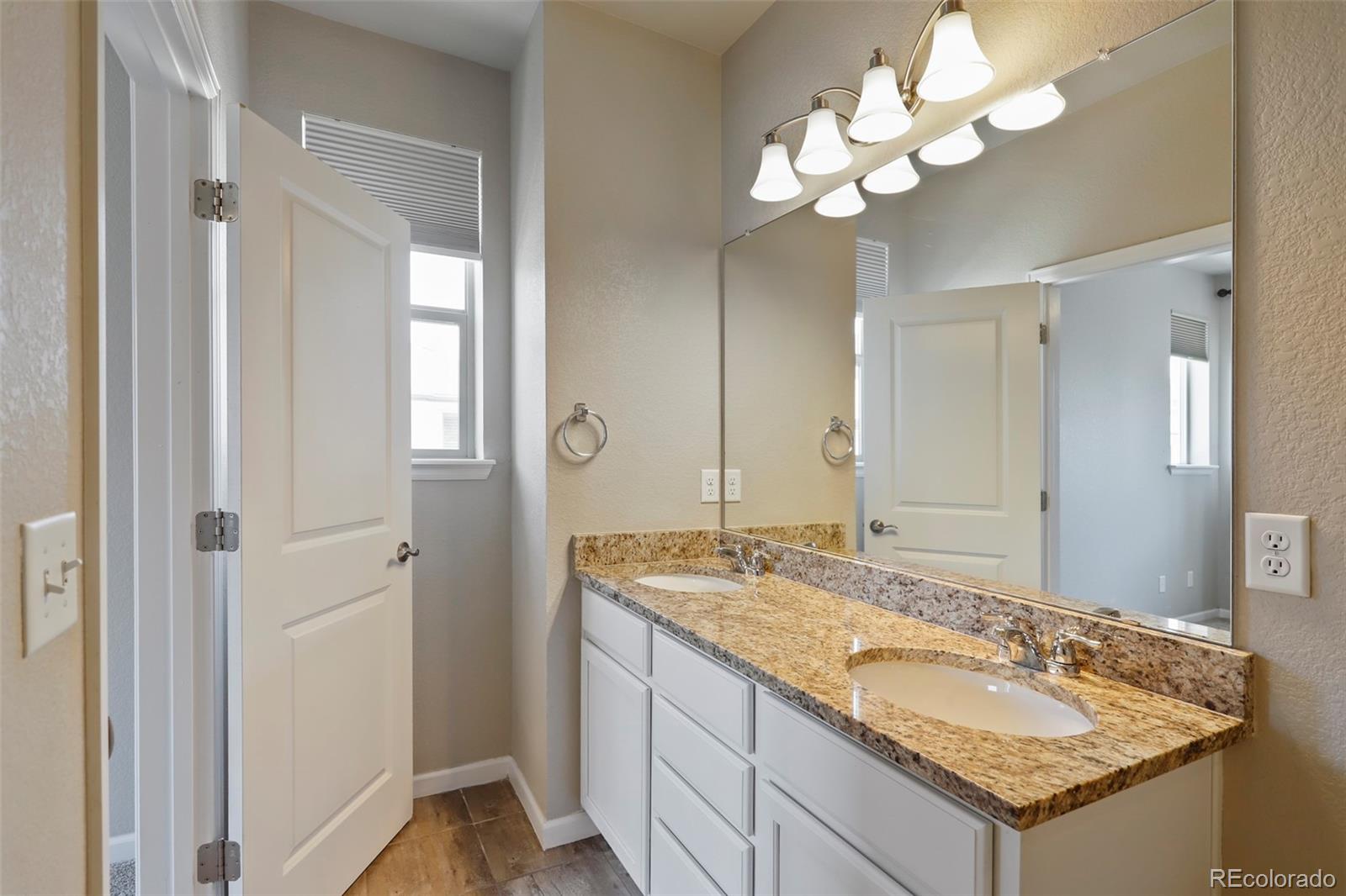 MLS Image #15 for 4260 e warren avenue,denver, Colorado