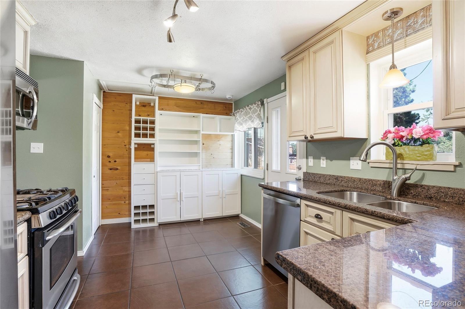 MLS Image #15 for 6740  devinney street,arvada, Colorado