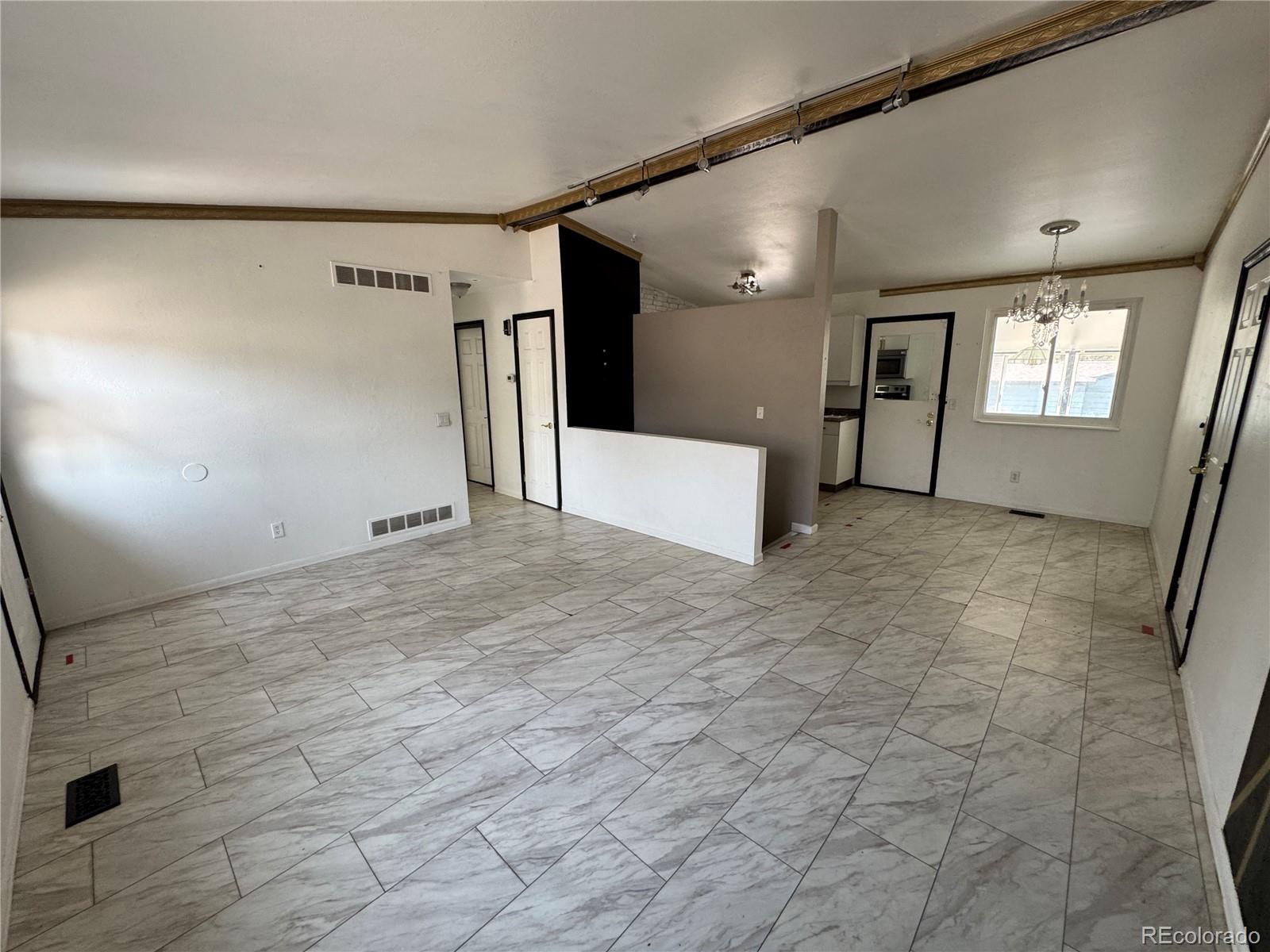 MLS Image #3 for 4252 s quintero way,aurora, Colorado