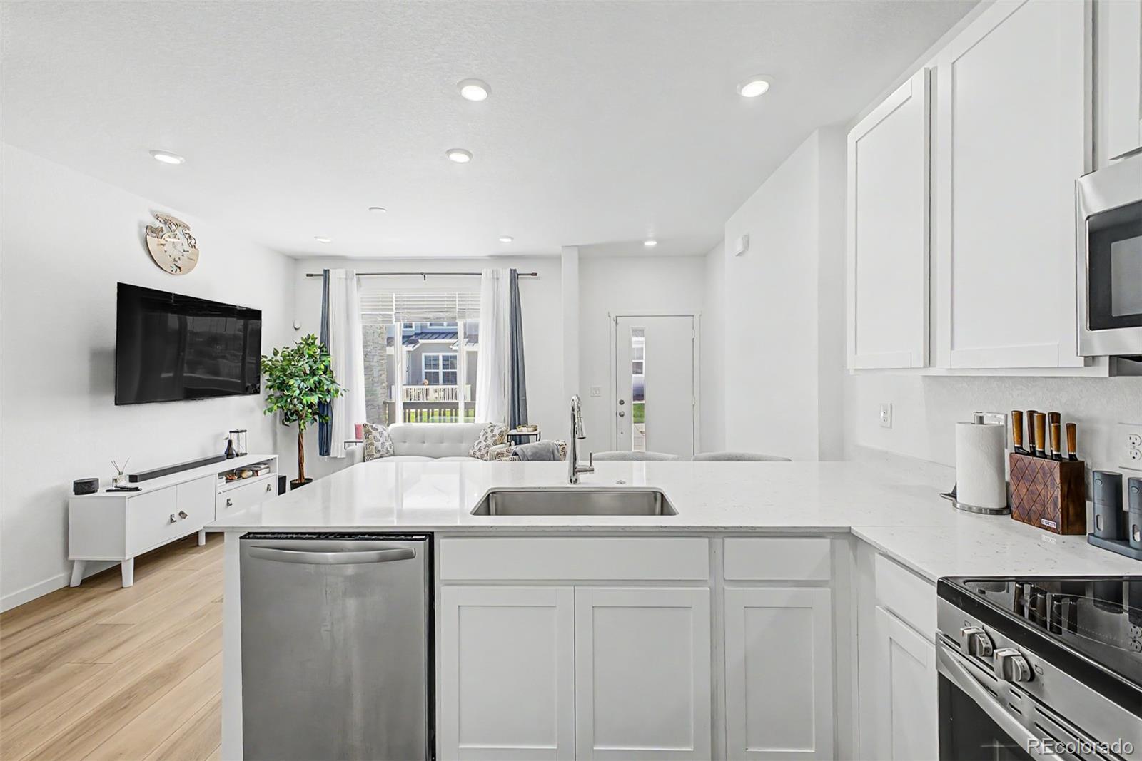 MLS Image #12 for 14586 w 91st avenue,arvada, Colorado