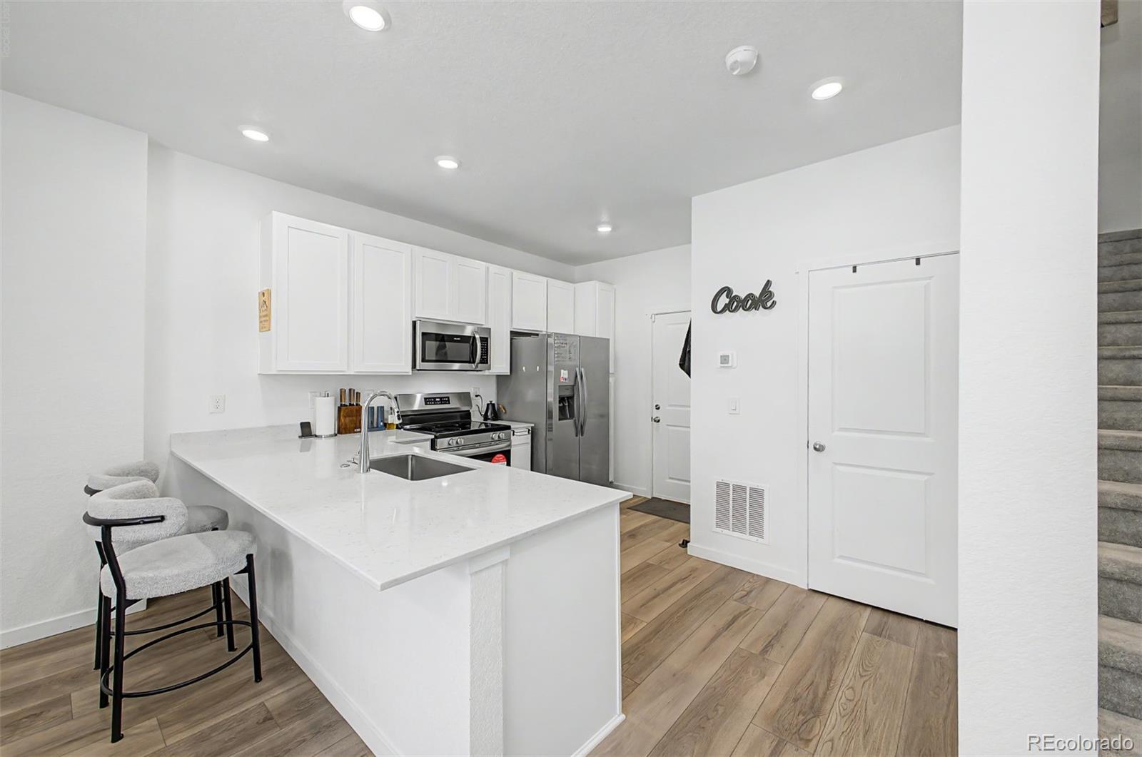 MLS Image #4 for 14586 w 91st avenue,arvada, Colorado