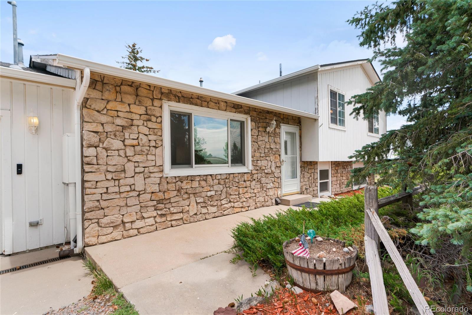 MLS Image #2 for 1825  arabian trail,elizabeth, Colorado