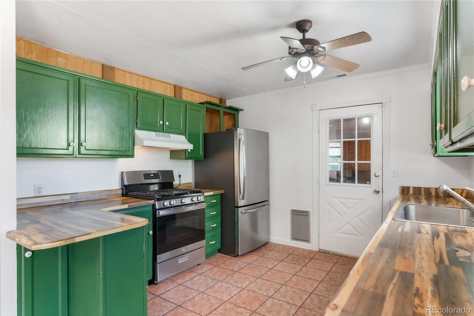 MLS Image #8 for 1825  arabian trail,elizabeth, Colorado