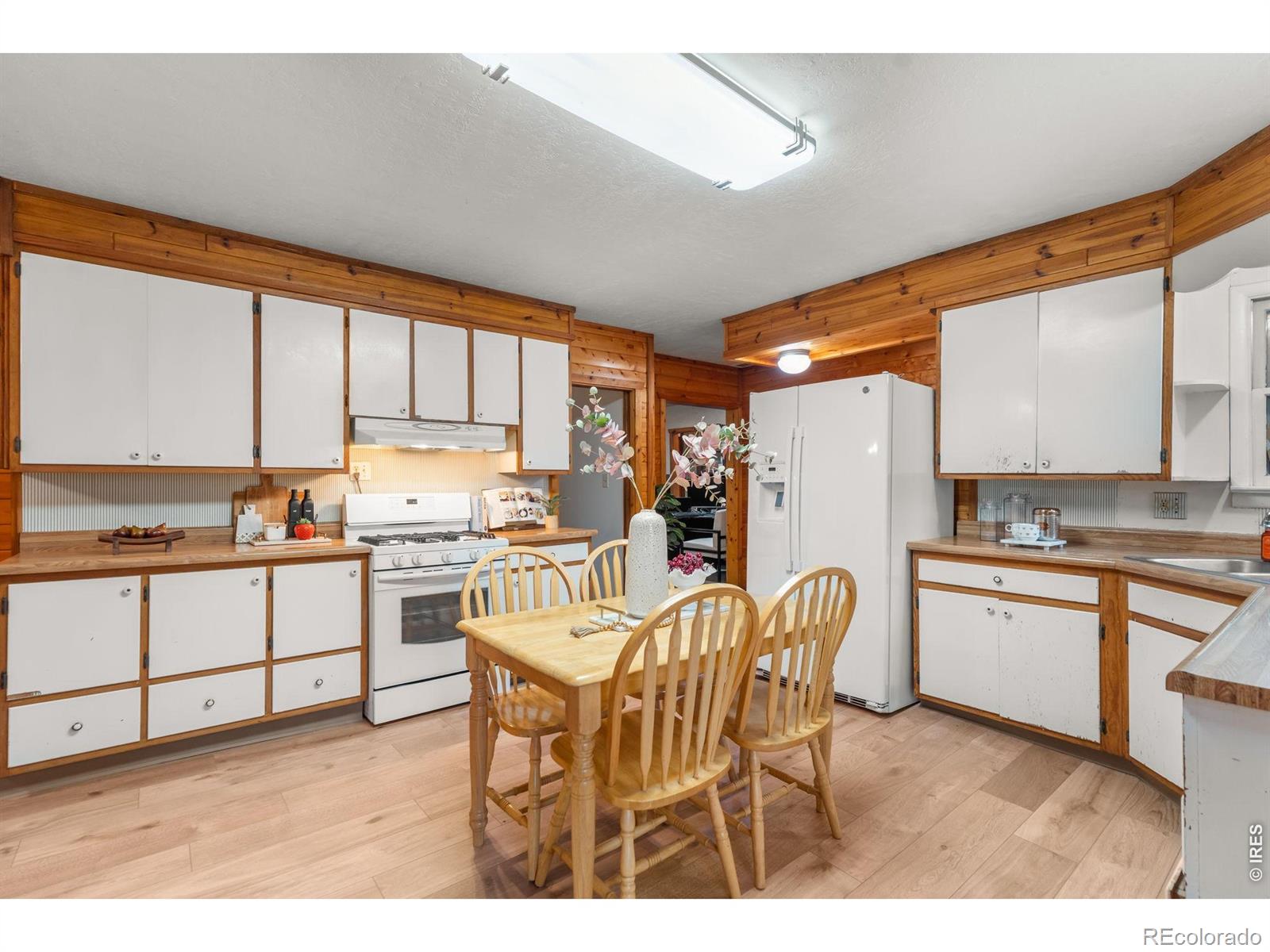 MLS Image #22 for 328 s overland trail,fort collins, Colorado