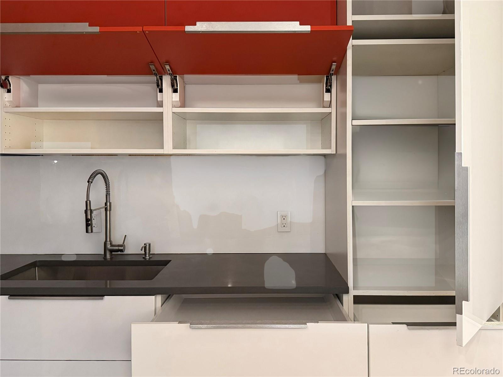 MLS Image #10 for 1050 n corona street 317,denver, Colorado