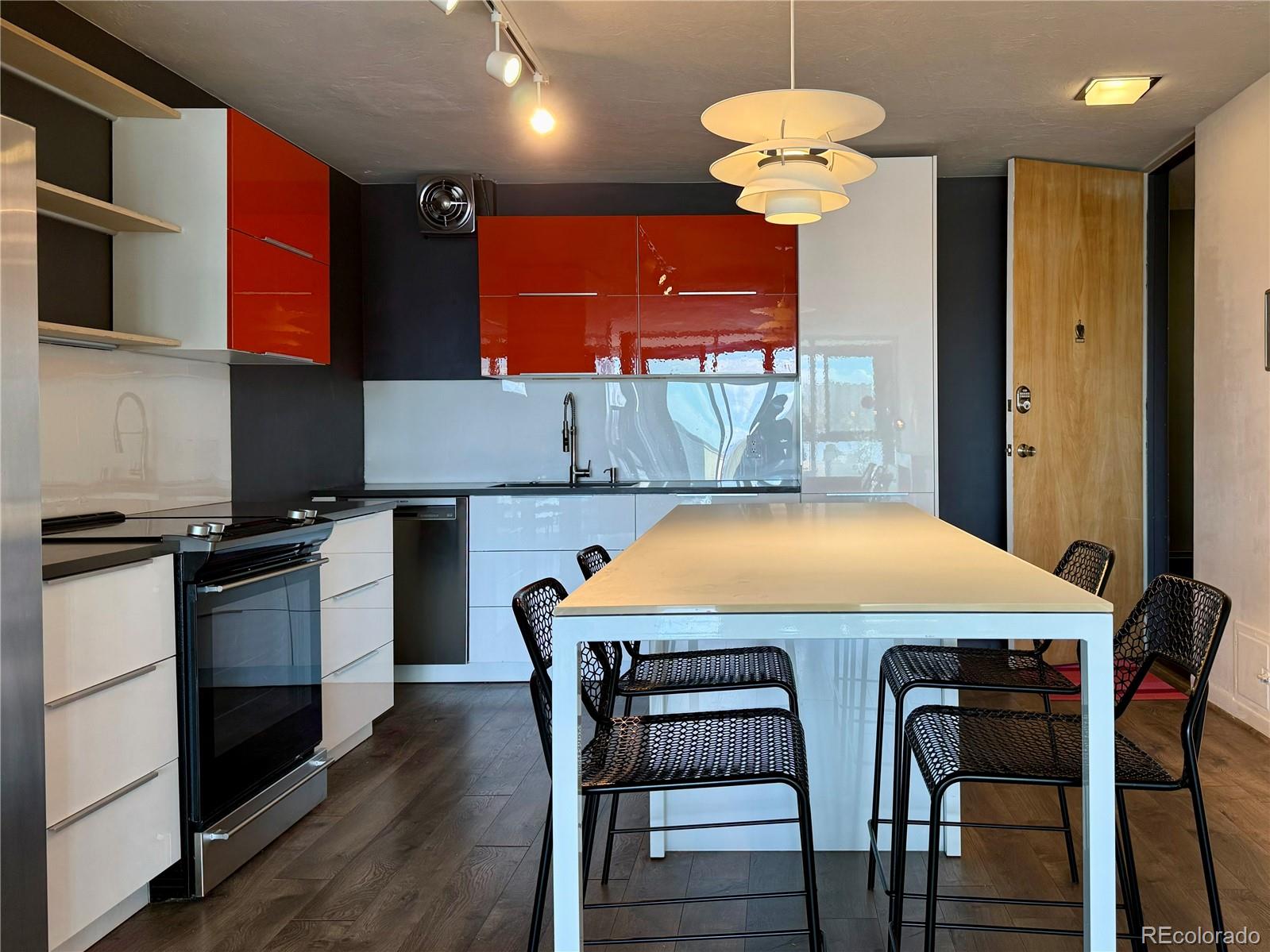 MLS Image #11 for 1050 n corona street 317,denver, Colorado