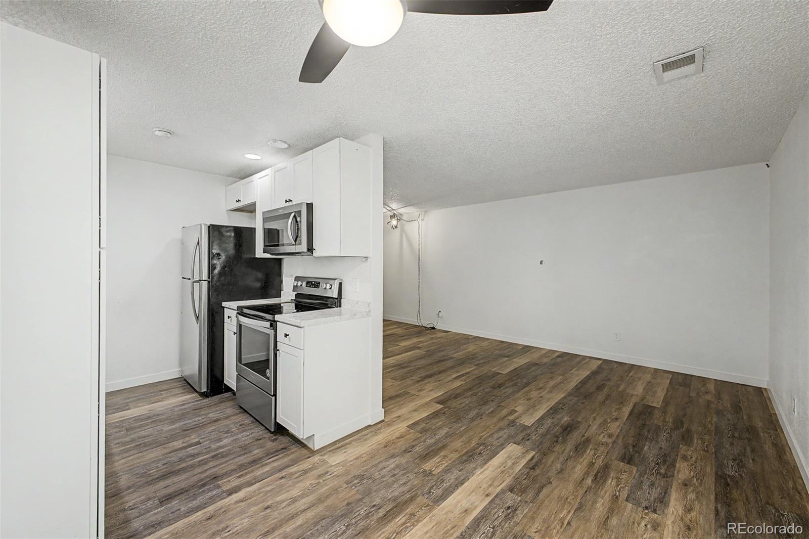 MLS Image #11 for 10712 e exposition avenue,aurora, Colorado