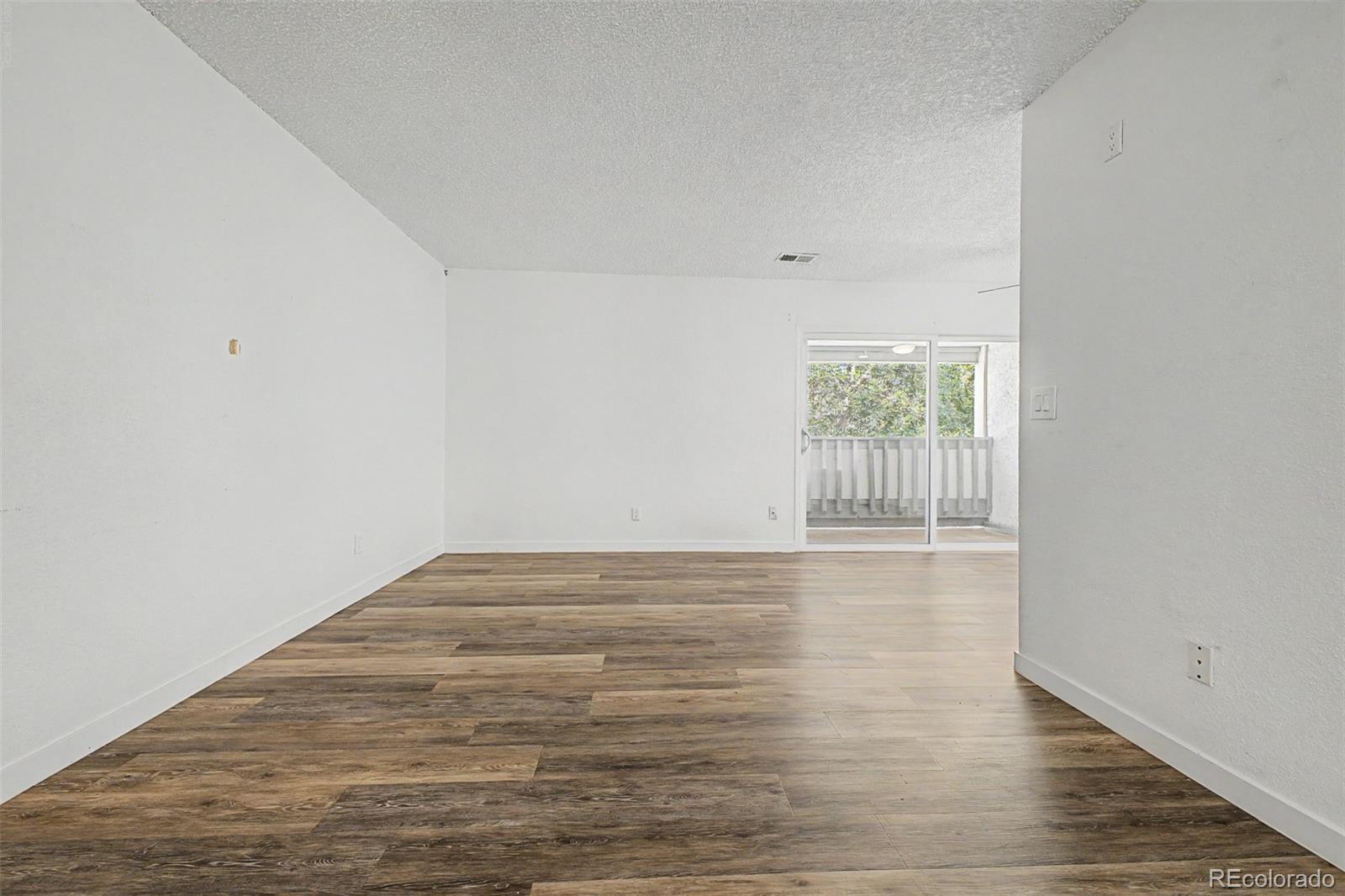 MLS Image #4 for 10712 e exposition avenue,aurora, Colorado