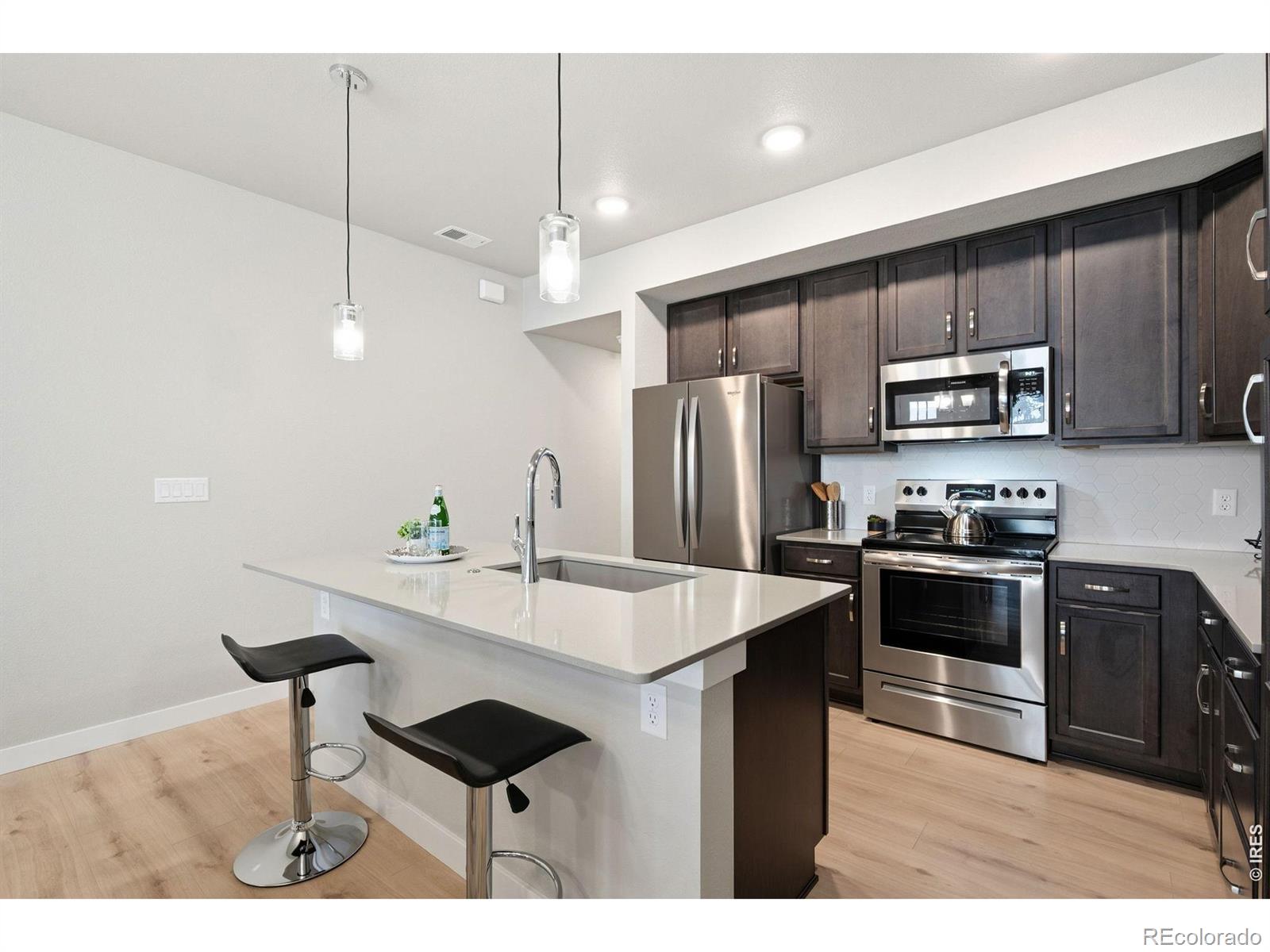 MLS Image #8 for 350  high point drive,longmont, Colorado