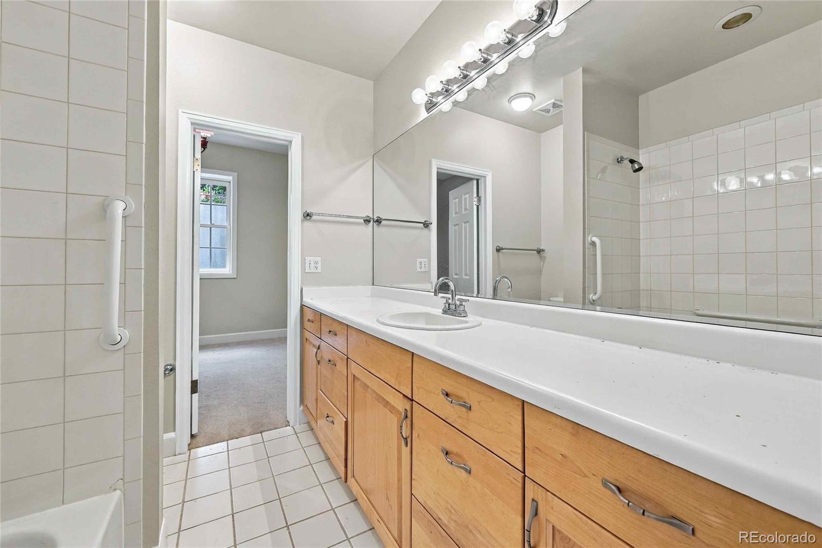 MLS Image #13 for 5817 e 9th avenue,denver, Colorado