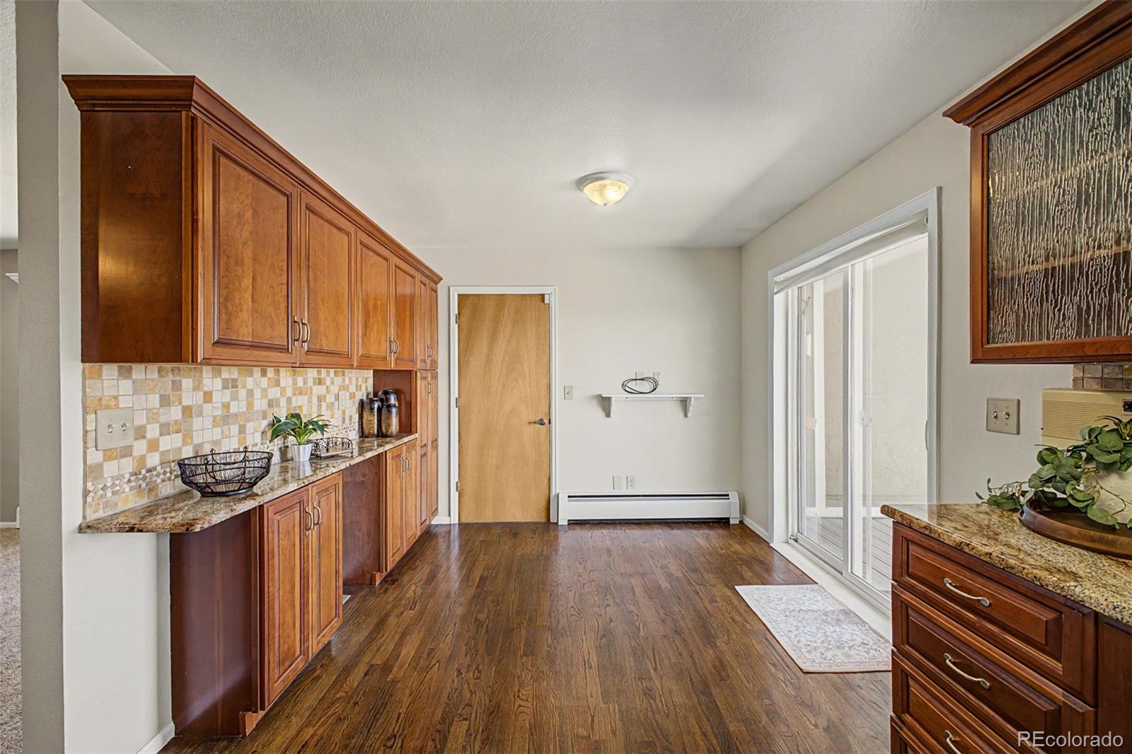 MLS Image #11 for 6894 w chatfield lane,littleton, Colorado
