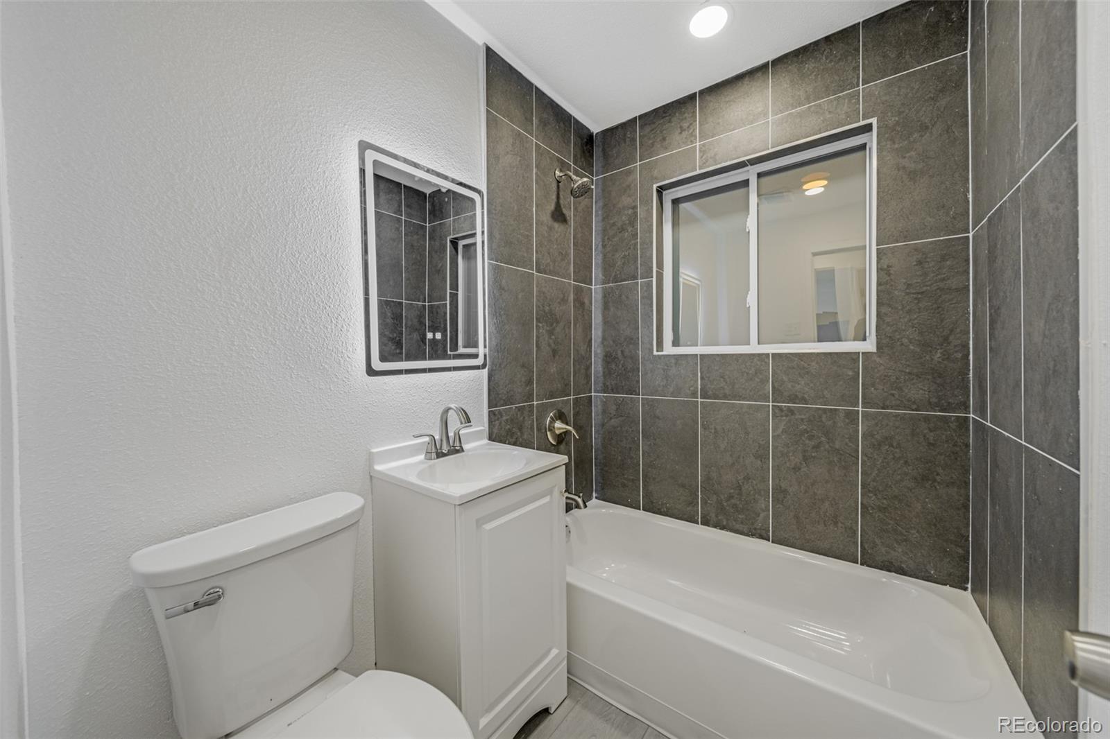 MLS Image #10 for 2921  jasmine street,denver, Colorado
