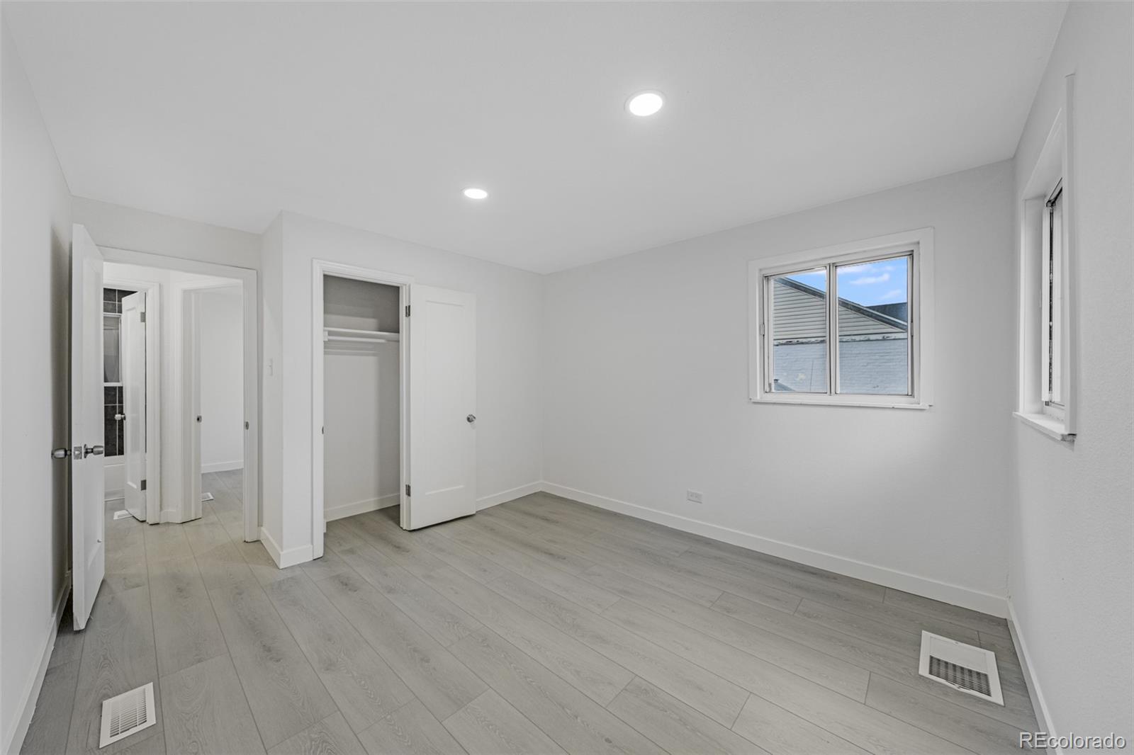 MLS Image #6 for 2921  jasmine street,denver, Colorado