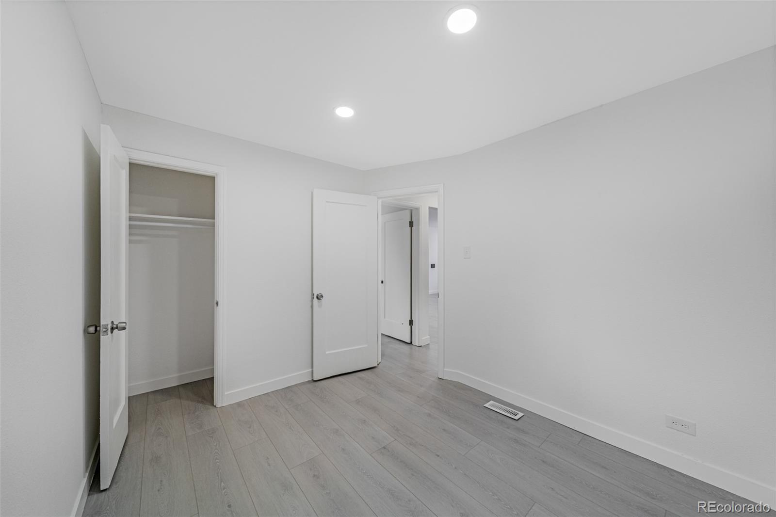MLS Image #8 for 2921  jasmine street,denver, Colorado