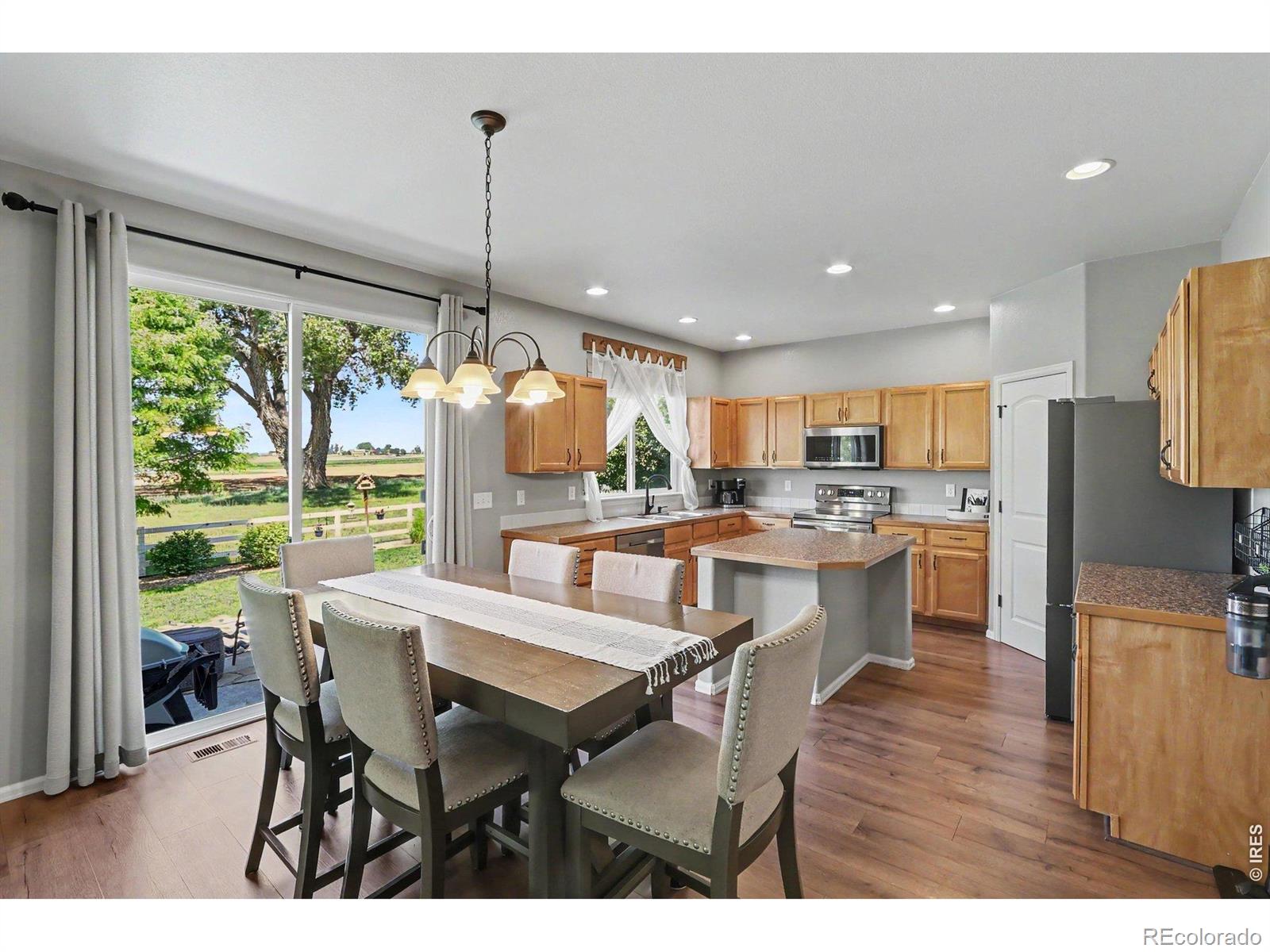 MLS Image #12 for 218  sycamore avenue,johnstown, Colorado