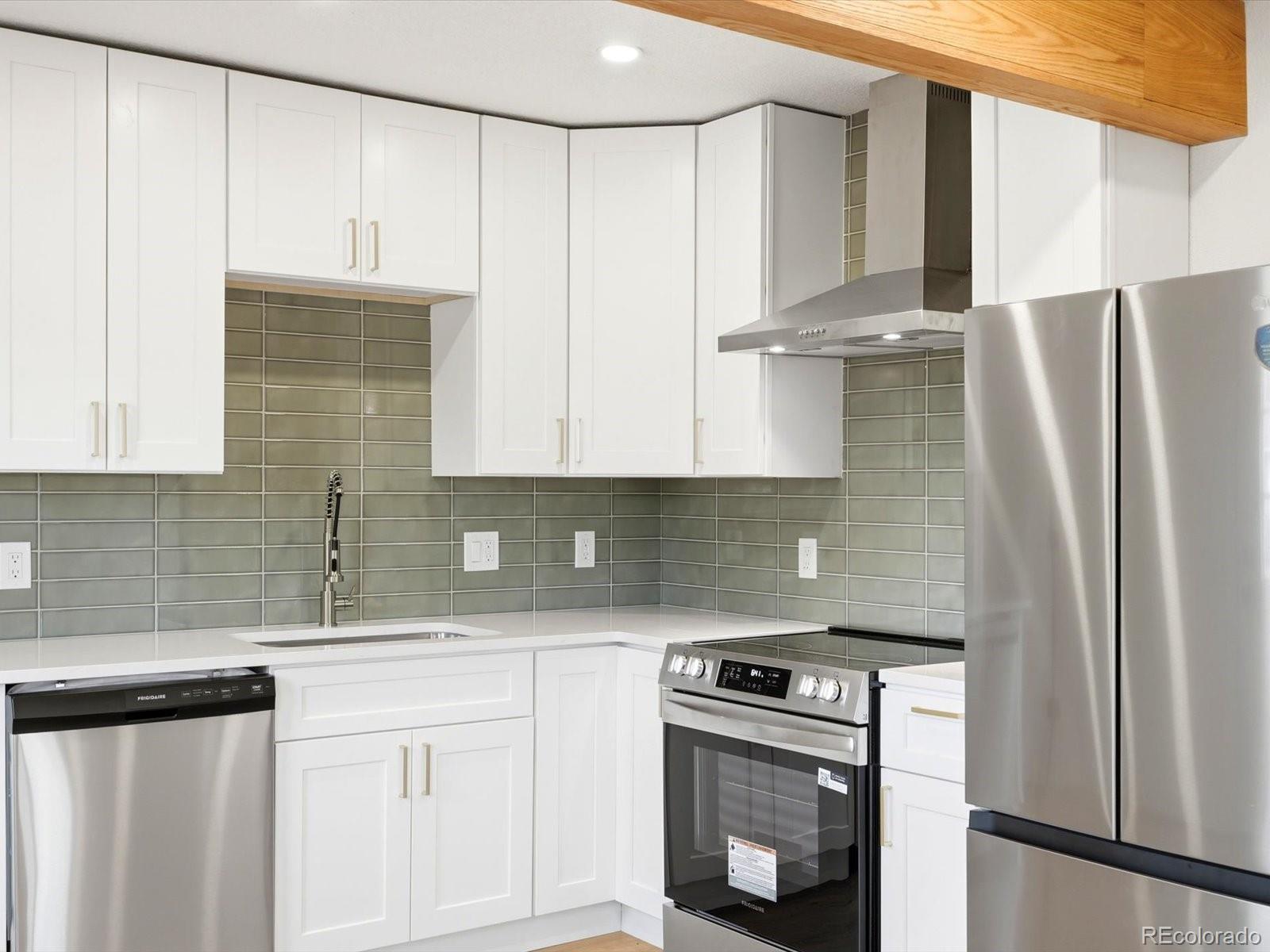 MLS Image #12 for 3150 w alaska place,denver, Colorado