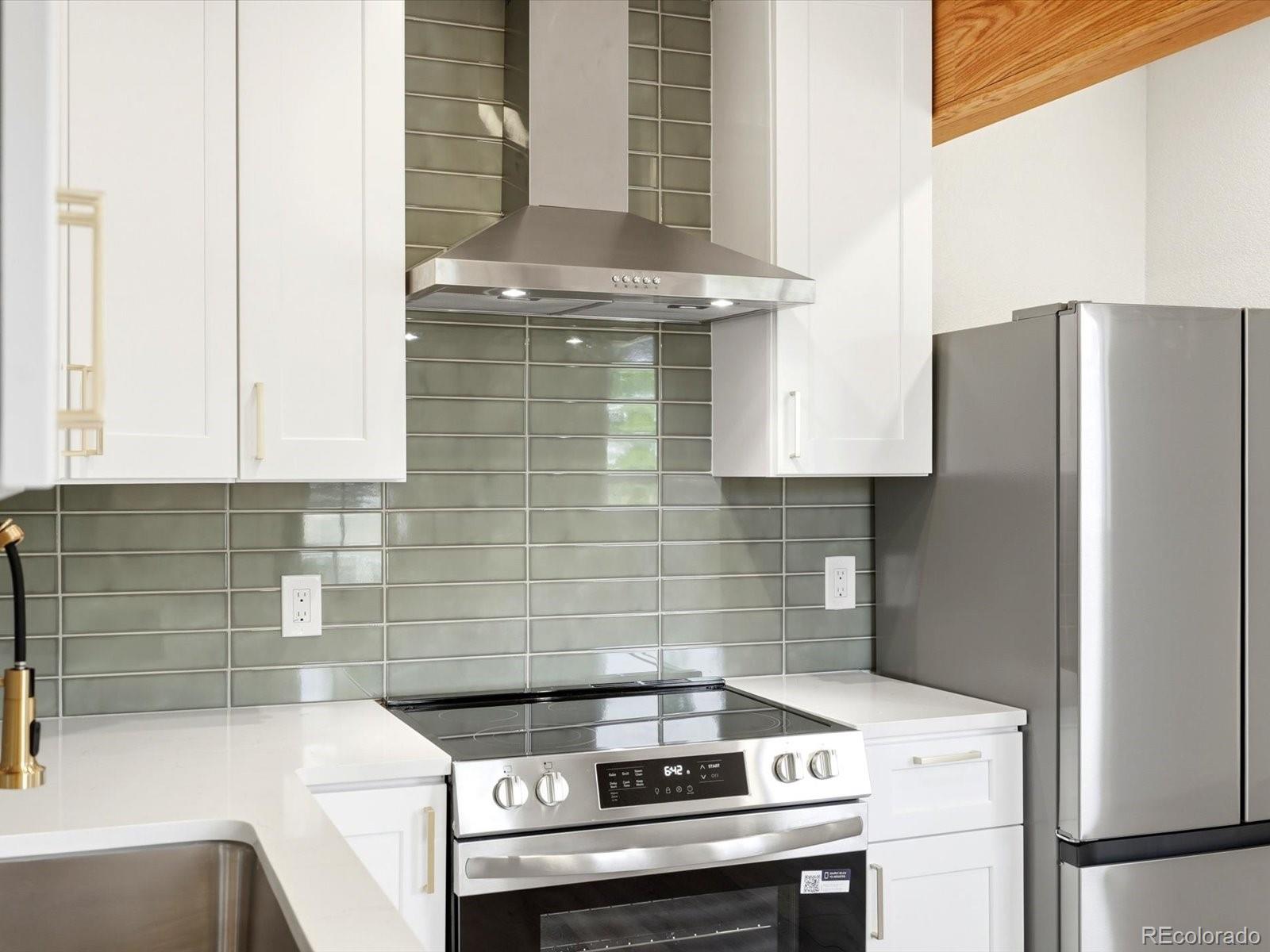 MLS Image #14 for 3150 w alaska place,denver, Colorado