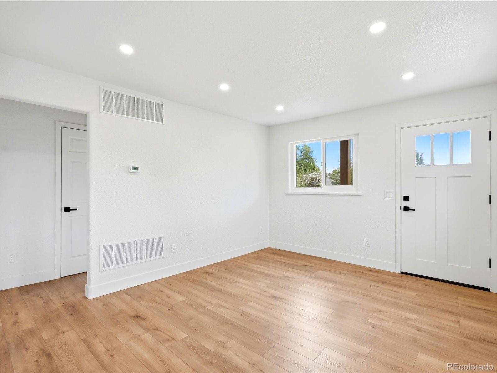 MLS Image #8 for 3150 w alaska place,denver, Colorado