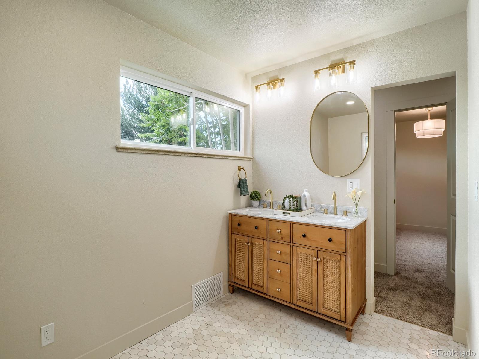 MLS Image #9 for 3699  grape street,denver, Colorado