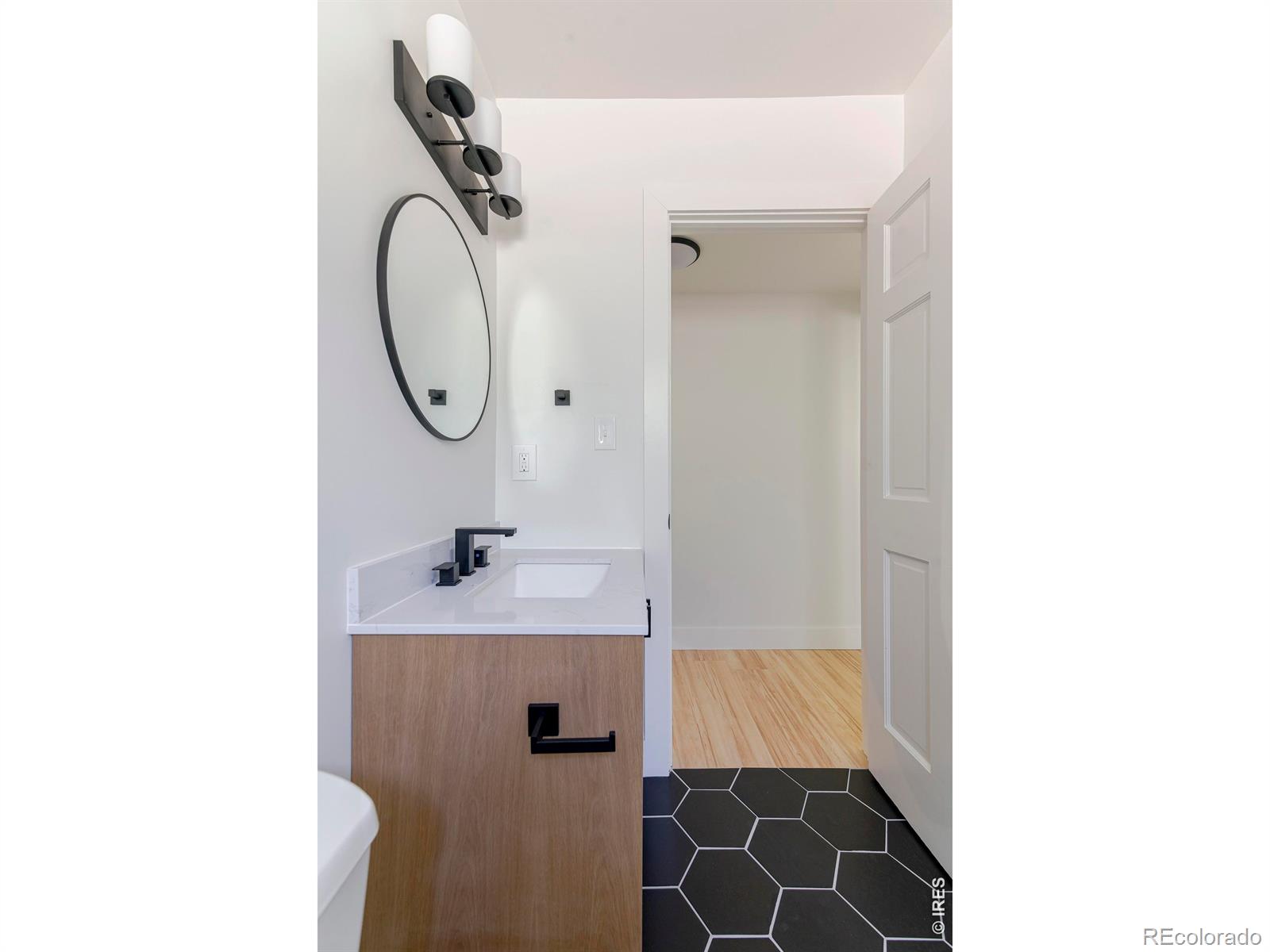 MLS Image #37 for 139  forest trail,winter park, Colorado