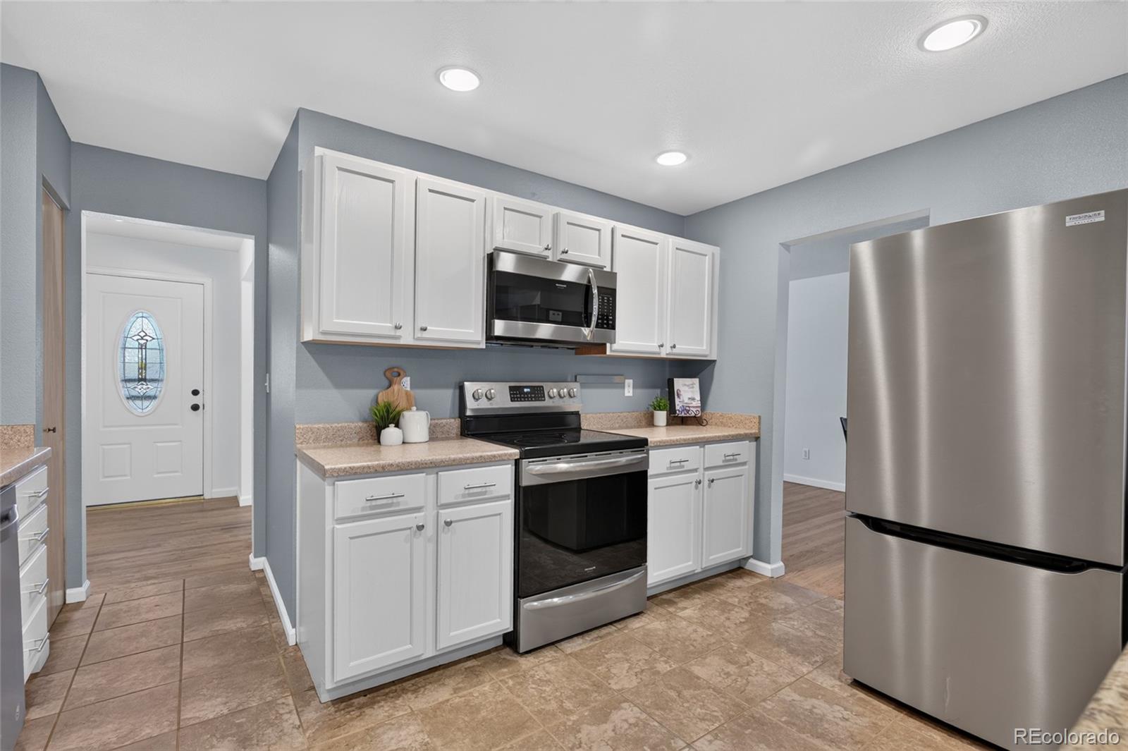 MLS Image #13 for 7981  robin lane,denver, Colorado