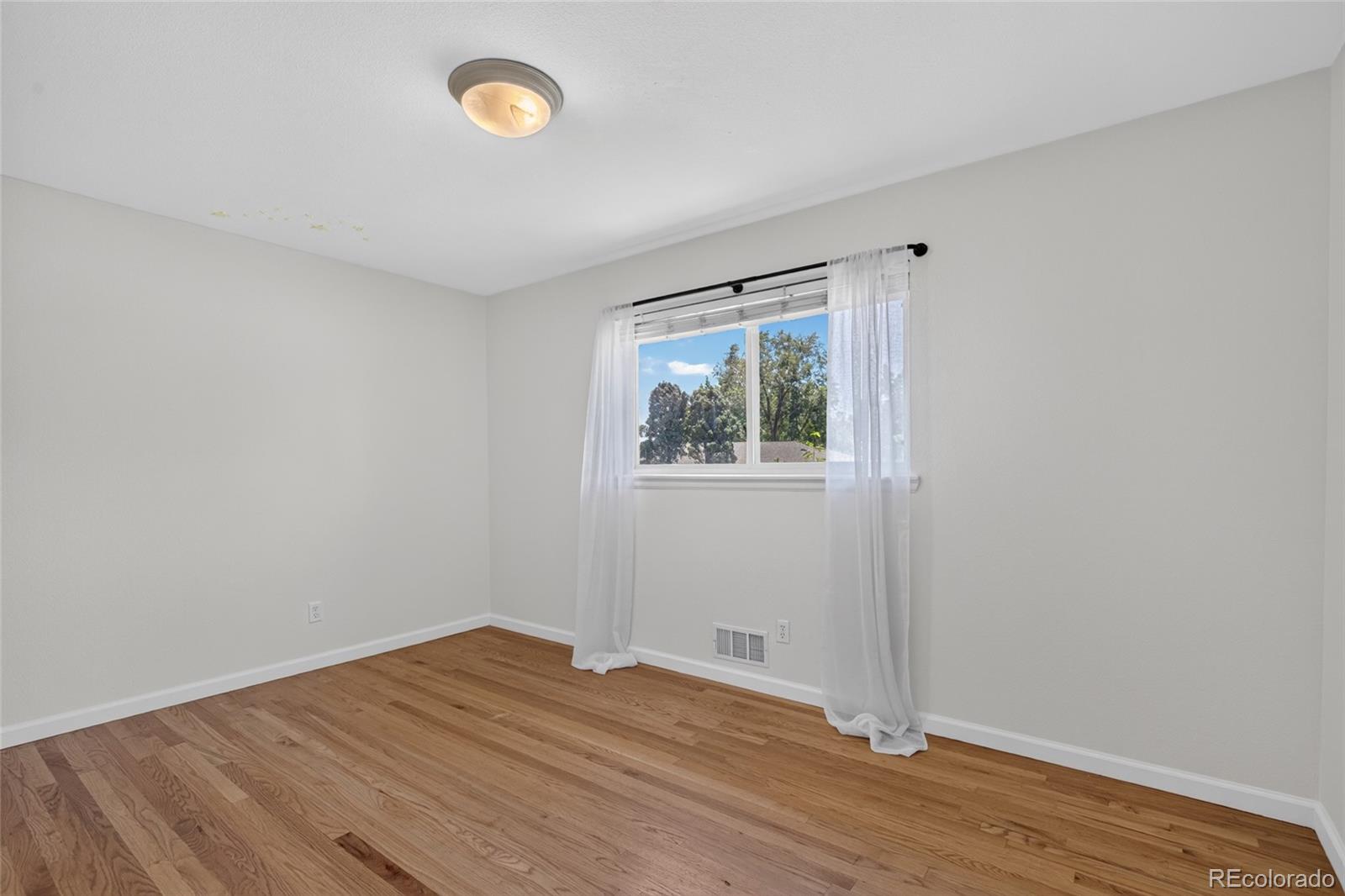 MLS Image #25 for 7981  robin lane,denver, Colorado