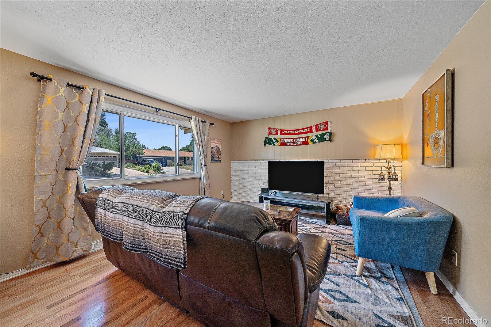 MLS Image #3 for 1654 s endicott street,denver, Colorado