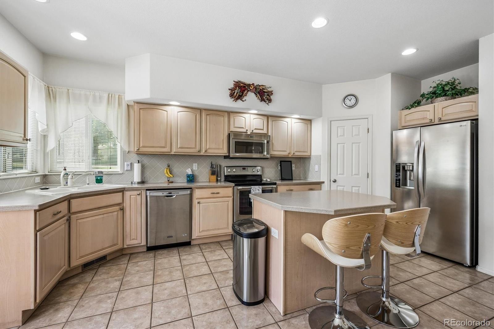 MLS Image #13 for 10767  zuni drive,denver, Colorado