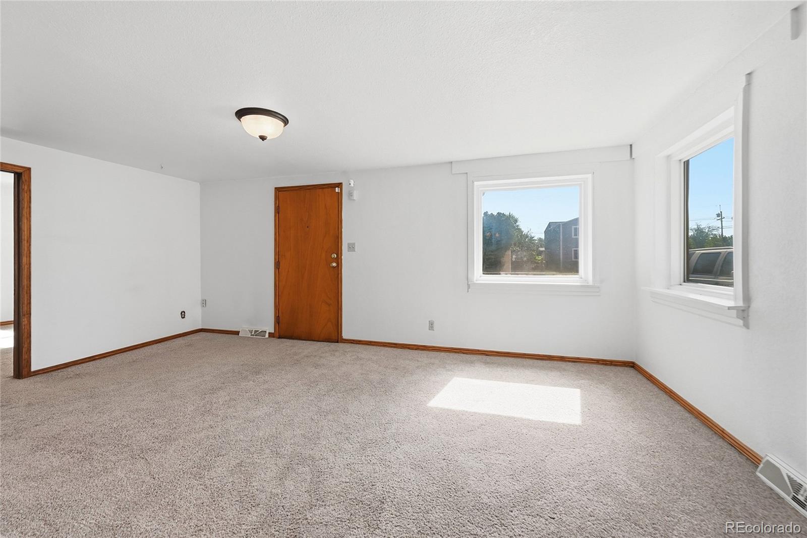 MLS Image #9 for 5411  leyden street,commerce city, Colorado