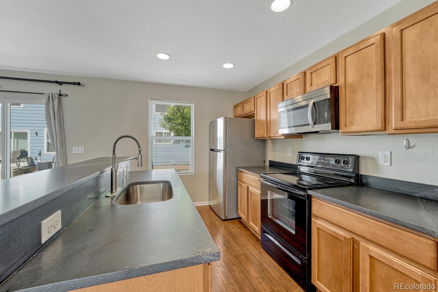 MLS Image #10 for 18731 e 58th avenue,denver, Colorado