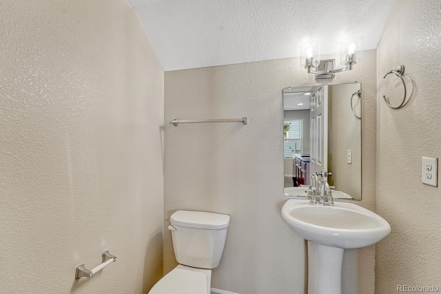 MLS Image #14 for 18731 e 58th avenue,denver, Colorado