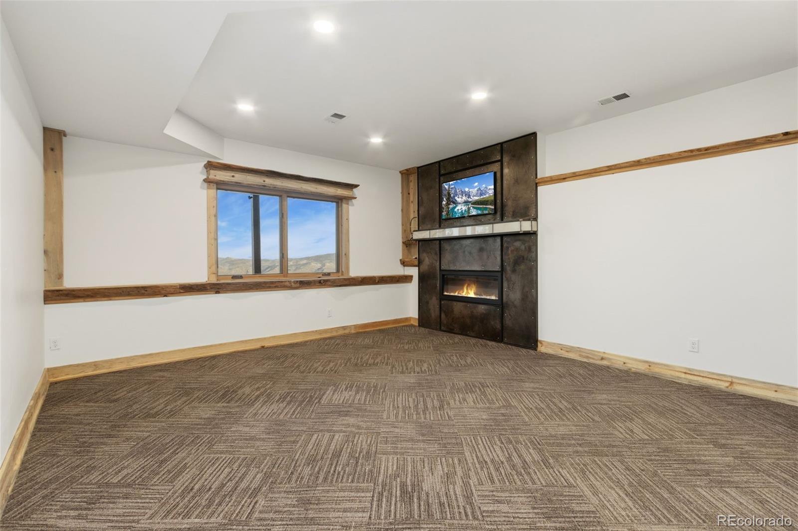 MLS Image #28 for 5908 n rim road,livermore, Colorado