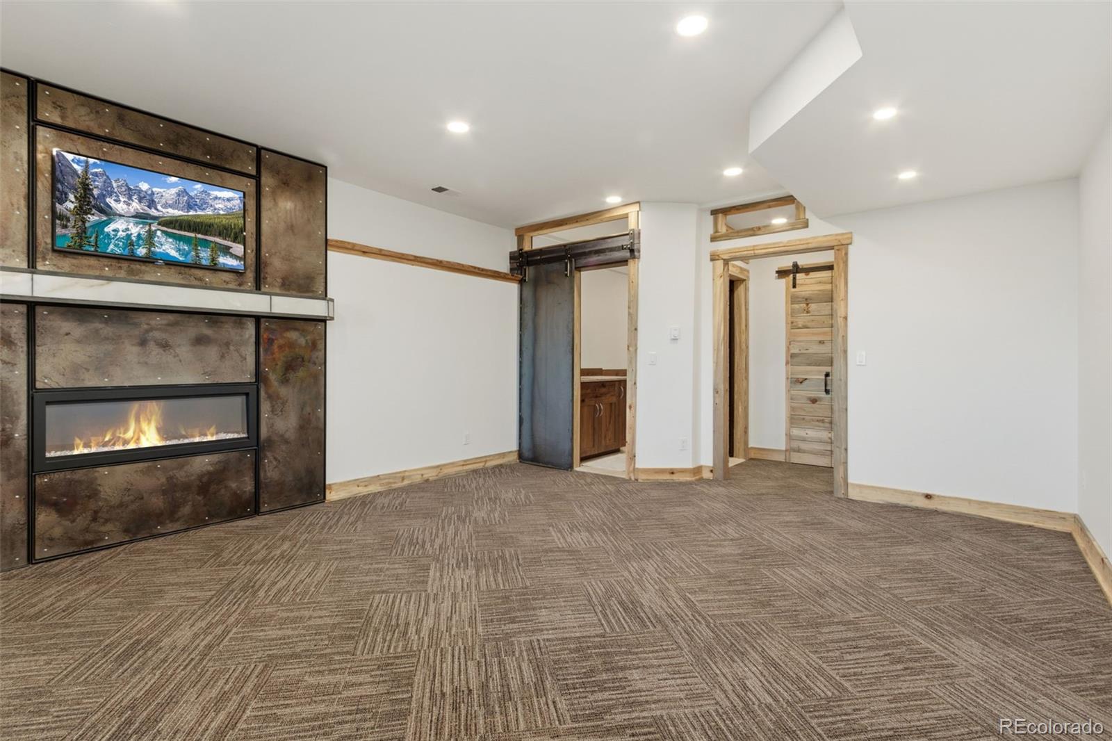 MLS Image #29 for 5908 n rim road,livermore, Colorado
