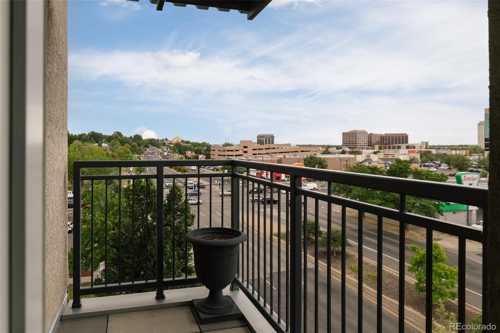 MLS Image #15 for 275 s harrison street 501,denver, Colorado